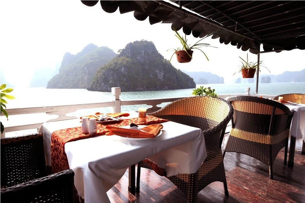 Hotel Majestic Halong Cruise Hạ Long Exterior foto