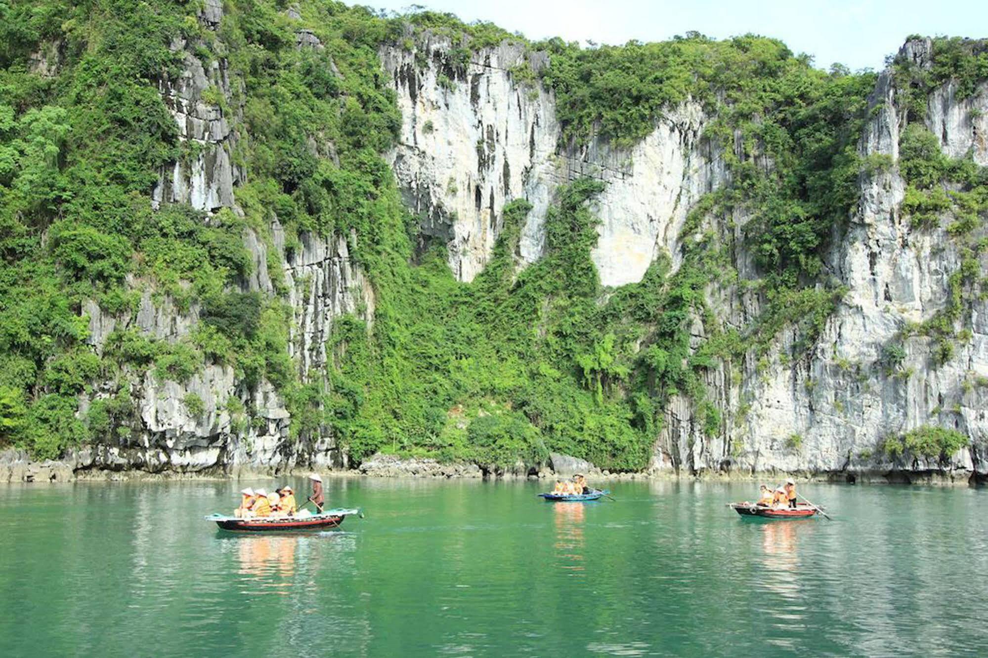 Hotel Majestic Halong Cruise Hạ Long Exterior foto