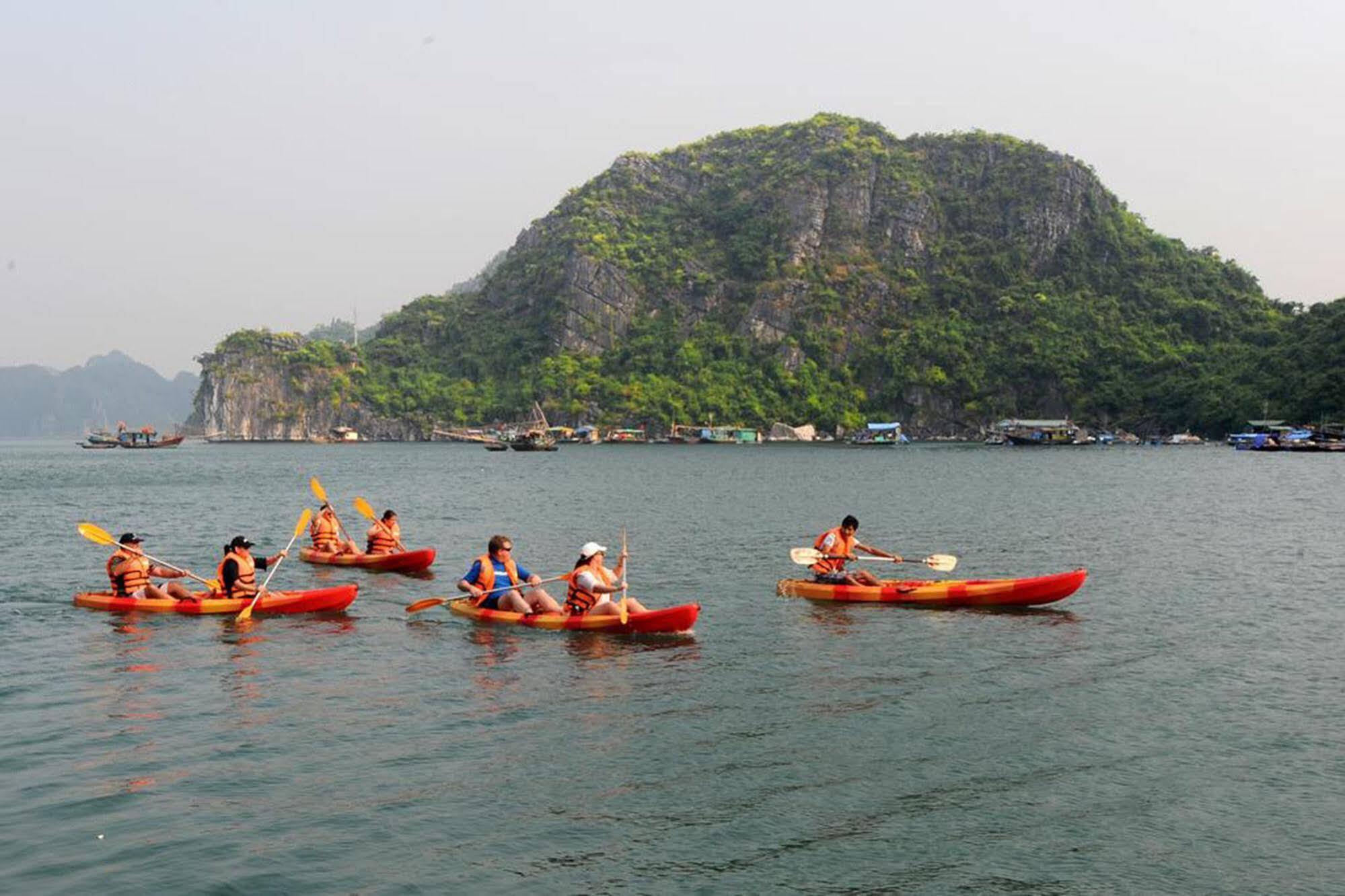 Hotel Majestic Halong Cruise Hạ Long Exterior foto